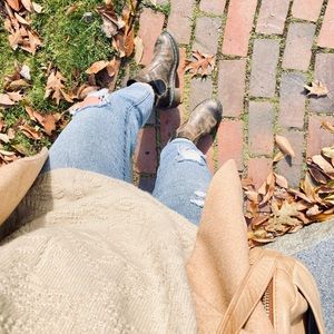 Dr. Martens Cadence CHELSEA distressed leather boots size 8